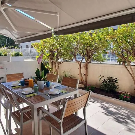 Apartment Saloutrip - *